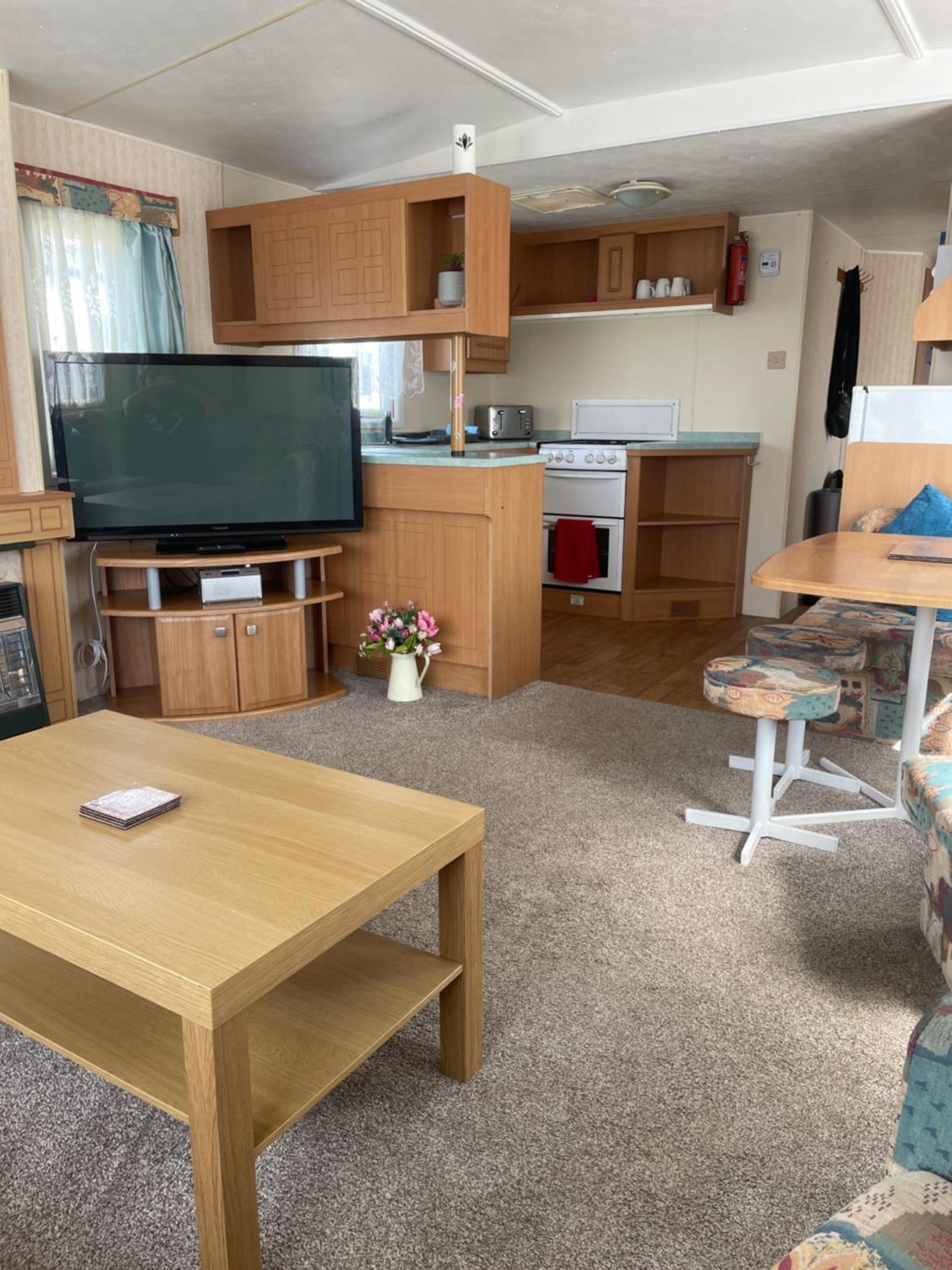 Sealands Highbury Next To Fantasy Island And Beach 8 Berth Beds Made Up For Arrival Ingoldmells Room photo